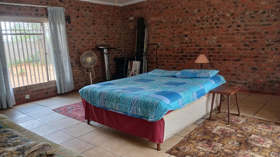 Bedroom Property for Sale in Vredenhof Sh Free State